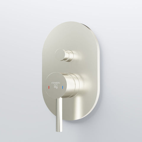 Brushed Nickel